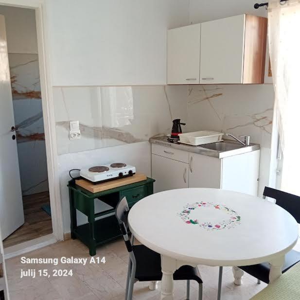 Acharavi Appartement Acharavi  Buitenkant foto